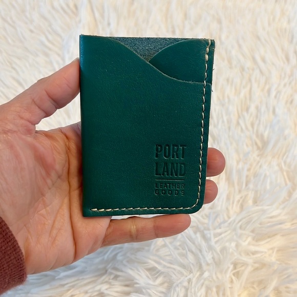 Portland Leather Other - NEW Portland Leather Good Cards Holder In Forest Color